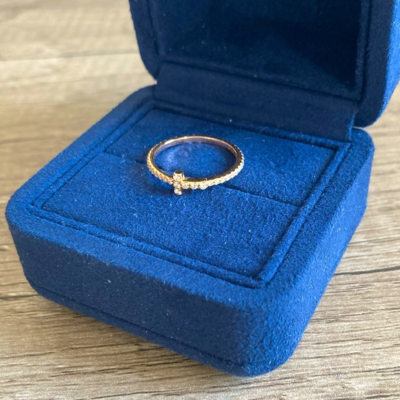 💍 Tiffany T Diamond Wire Band Ring 18k Rose Gold / Size 5 - Picture 3 of 8